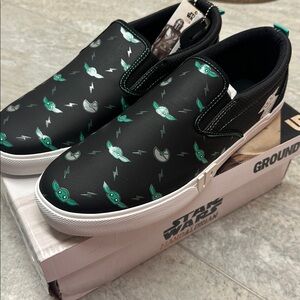 NWT Star Wars Ground Up Slip-On Sneakers